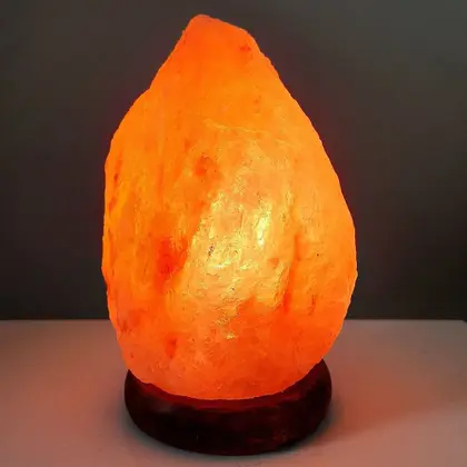 Solução curada: Luminária de Sal do Himalaia "Luz de Acolhimento"